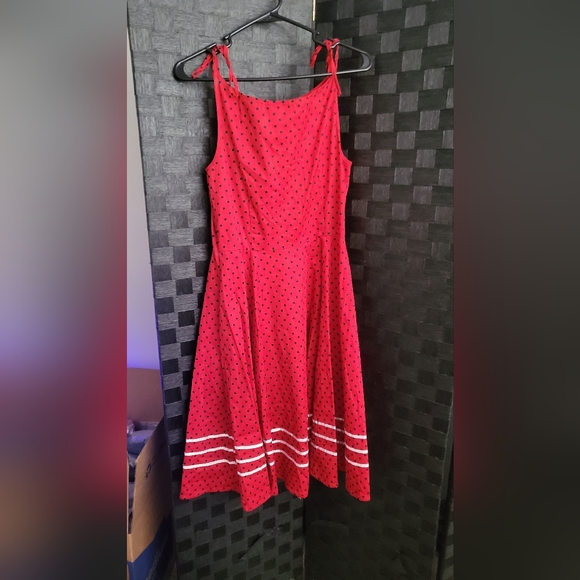 Hearts & Roses Red Pinup Dress with Black Polka Dots (10) - AG0405 - Picture 2 of 3